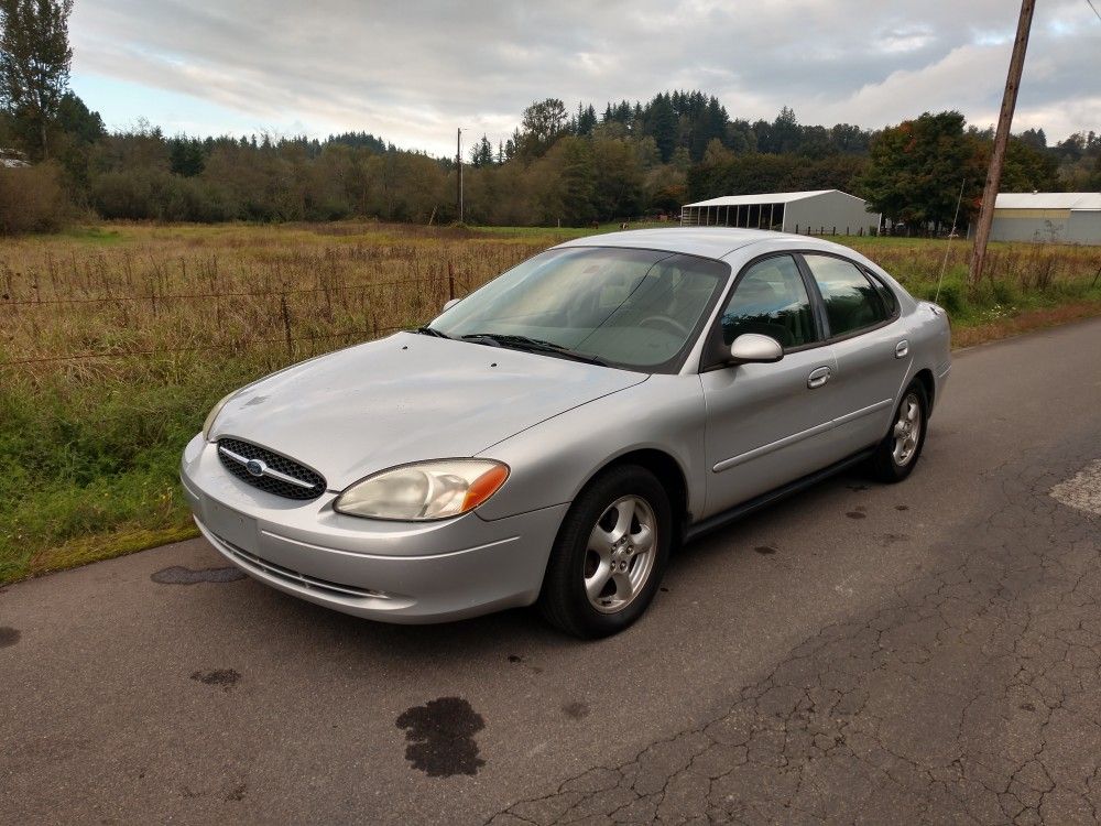 2002 Ford Taurus