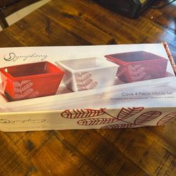 Red & White Nibble Set