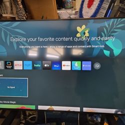43" Samsung Crystal UHD TV with Wall Mount 
