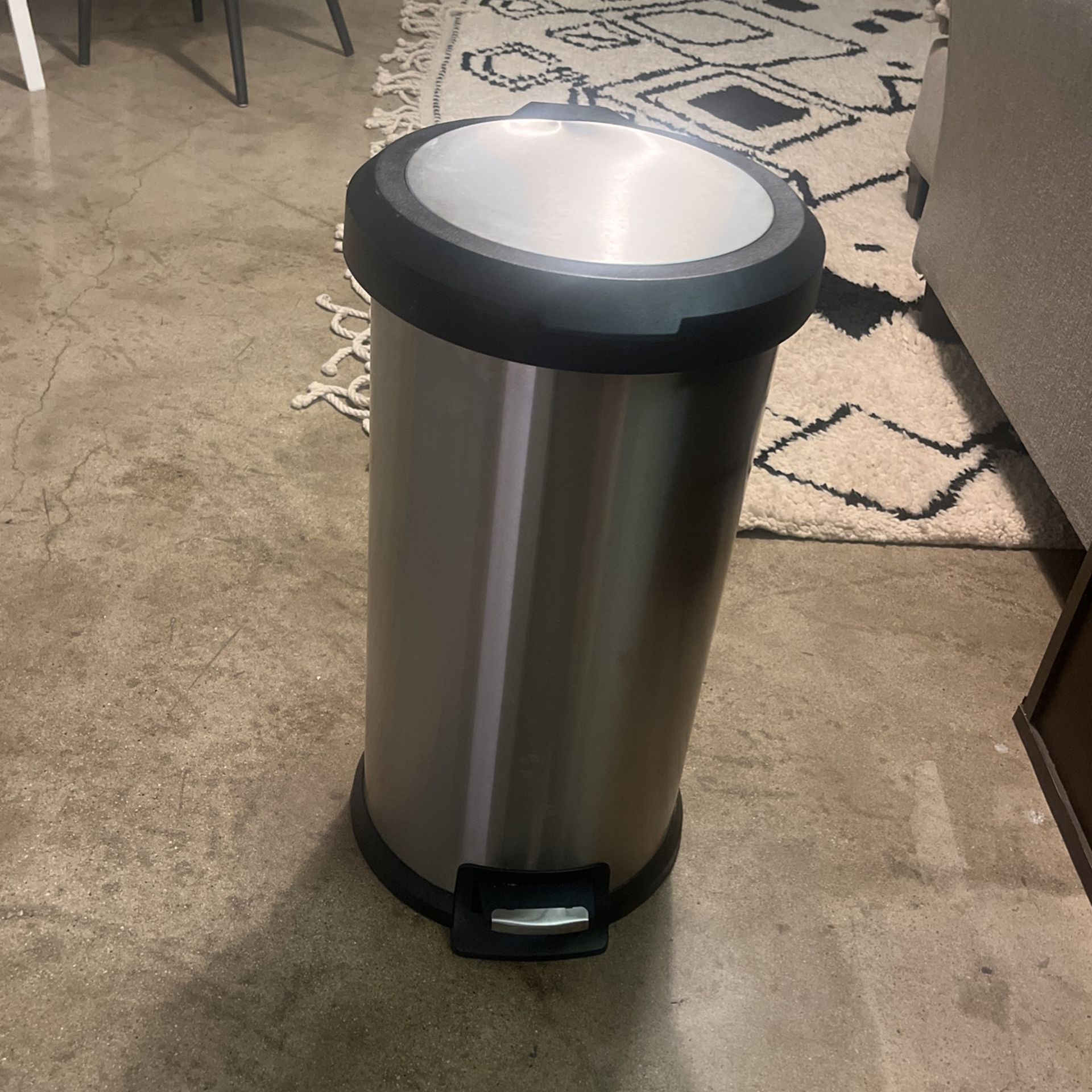 LCDM, Stainless Steel 13-Gallon Kitchen Trash Can with Step Lid in Copper  Bronze for Sale in Providence, RI - OfferUp