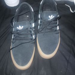 Adidas 9.5 Men Seeley XT  Color Black/White/Gum4