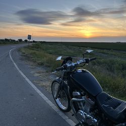 1988 Suzuki Intruder 750 