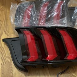 2015-2020 Ford Mustang HEADLIGHTS 