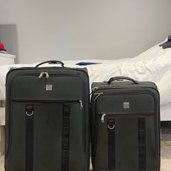 2 Set Travel Luggage - Carry On + Medium Size