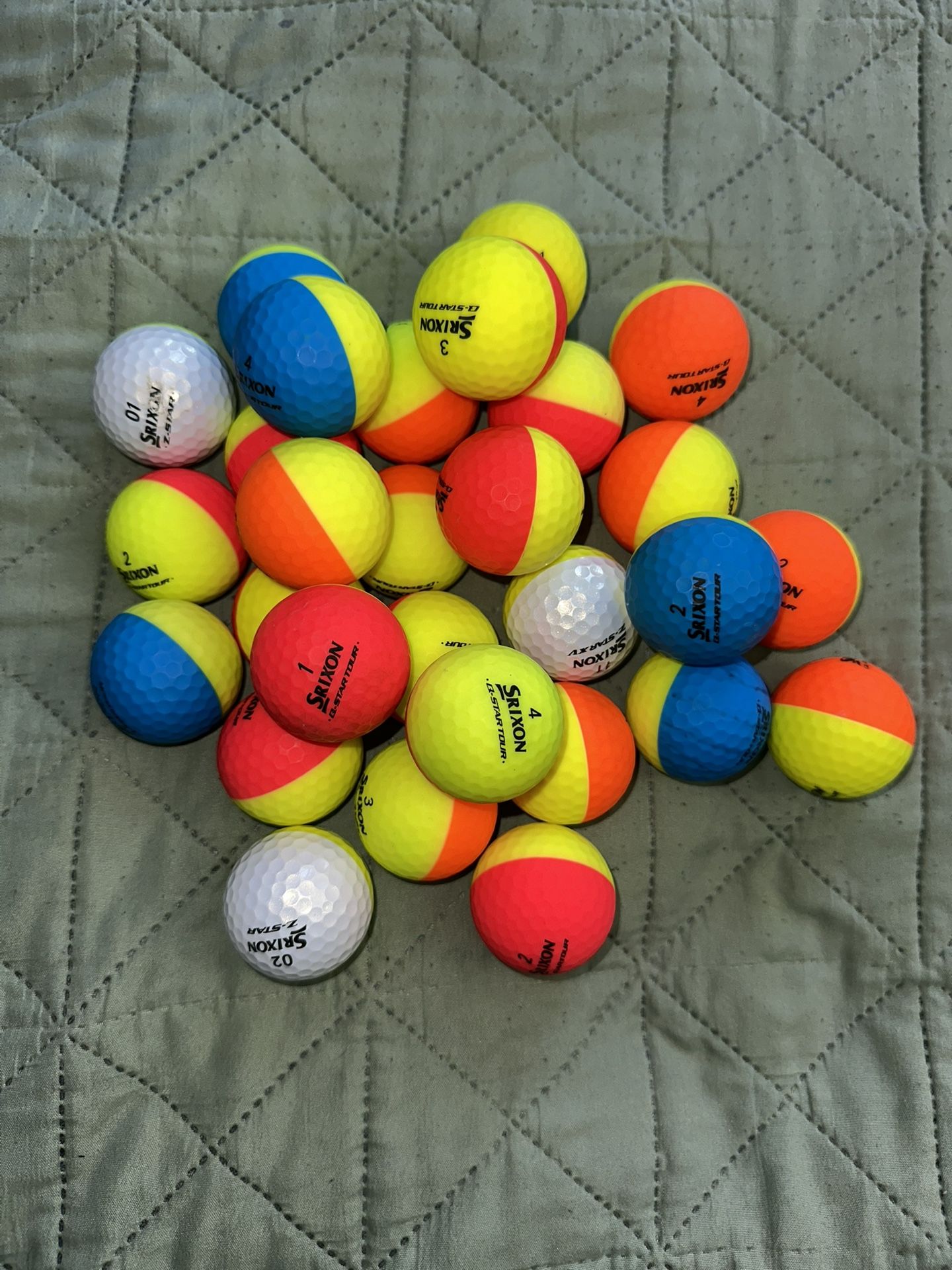 29 Srixon Divide Golf Balls 