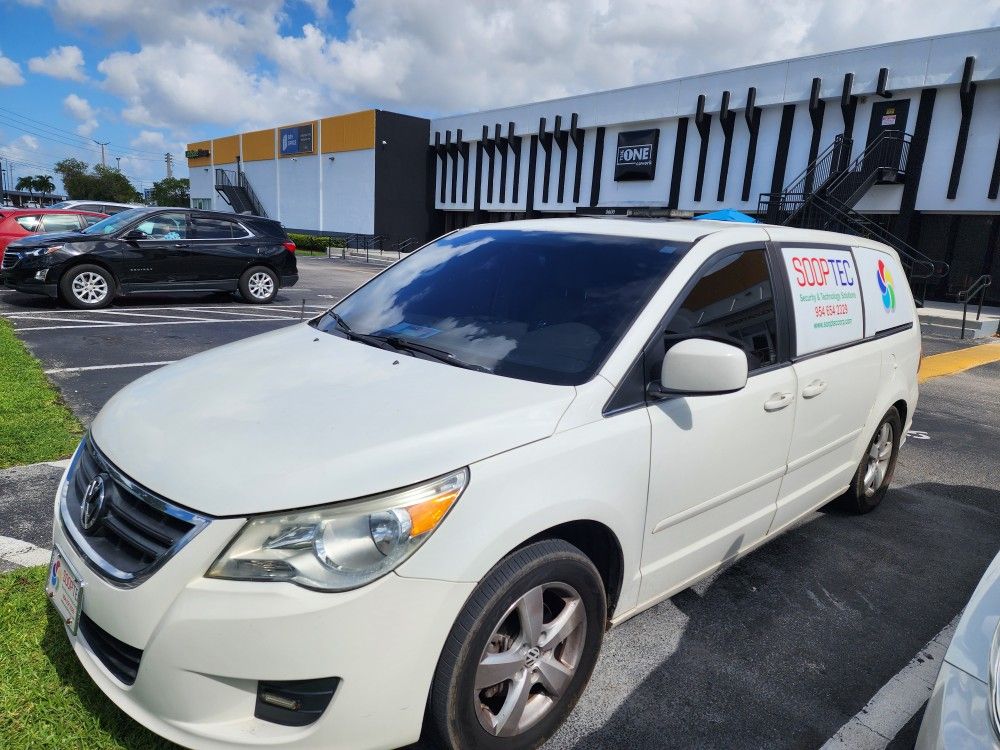 2010 Volkswagen Routan