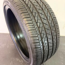 V875  235 40 19 92V  Bridgestone  Turanza EL440  One Used Tire 90% Life 