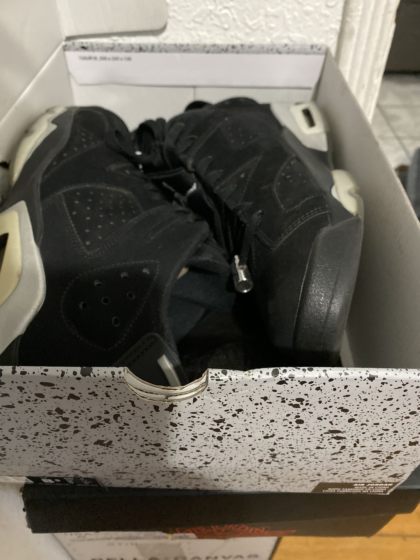 Jordan Retro 6 Low Size 8.5 adult