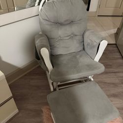 Grey Rocking Chair With Ottoman