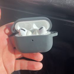 AirPod pros 