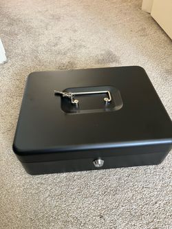 Black Metal Cash Box with Key Lock