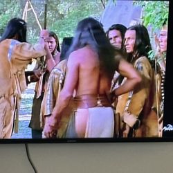 42 Inch Samsung Smart TV & Wall Mount