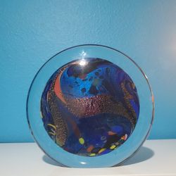 Circle Glass Sculpture 