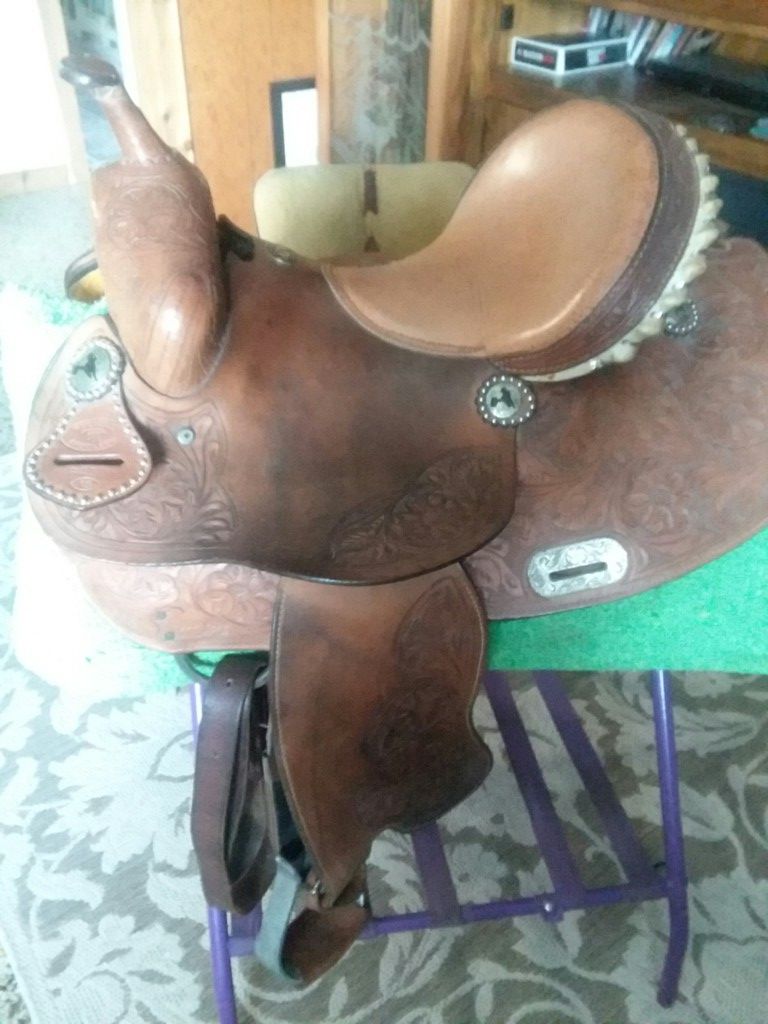 Double T 15" barrel saddle