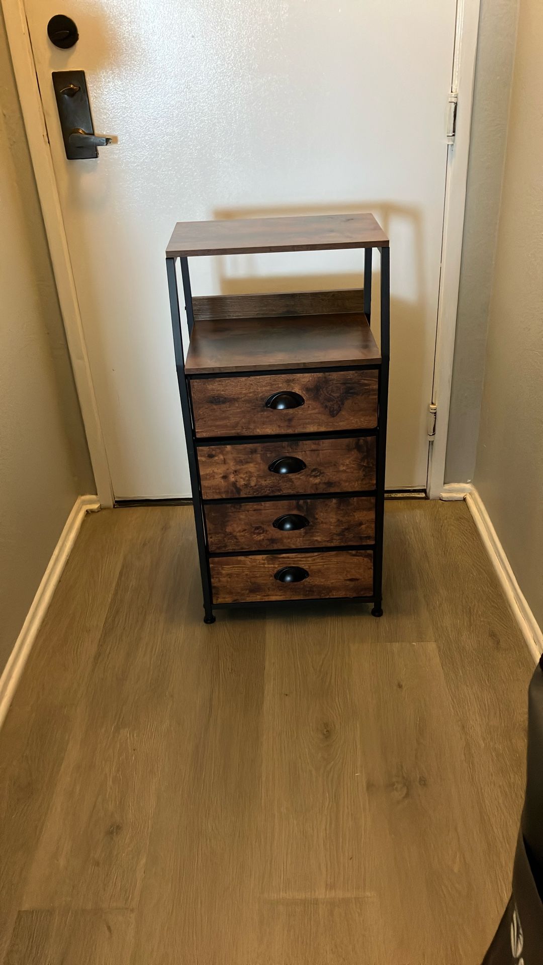 4 Drawer Cabinet/nightstand/dresser