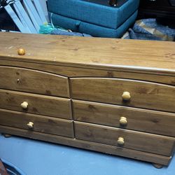 6 Drawer Modern Dresser 