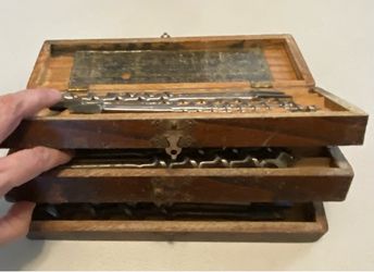 RUSSELL JENNINGS SPUR AUGER BITS WITH 3 TIER WOODEN BOX