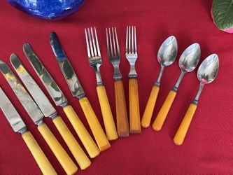  Vintage Bakelite Cutlery