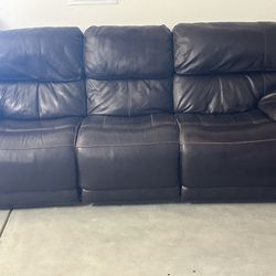 Brown Couch In Good Conditions 