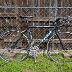 Trek 2200 SL aluminum road bike