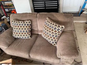 Free couch!