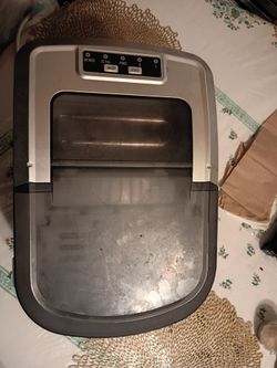 IGLOO ICE MAKER