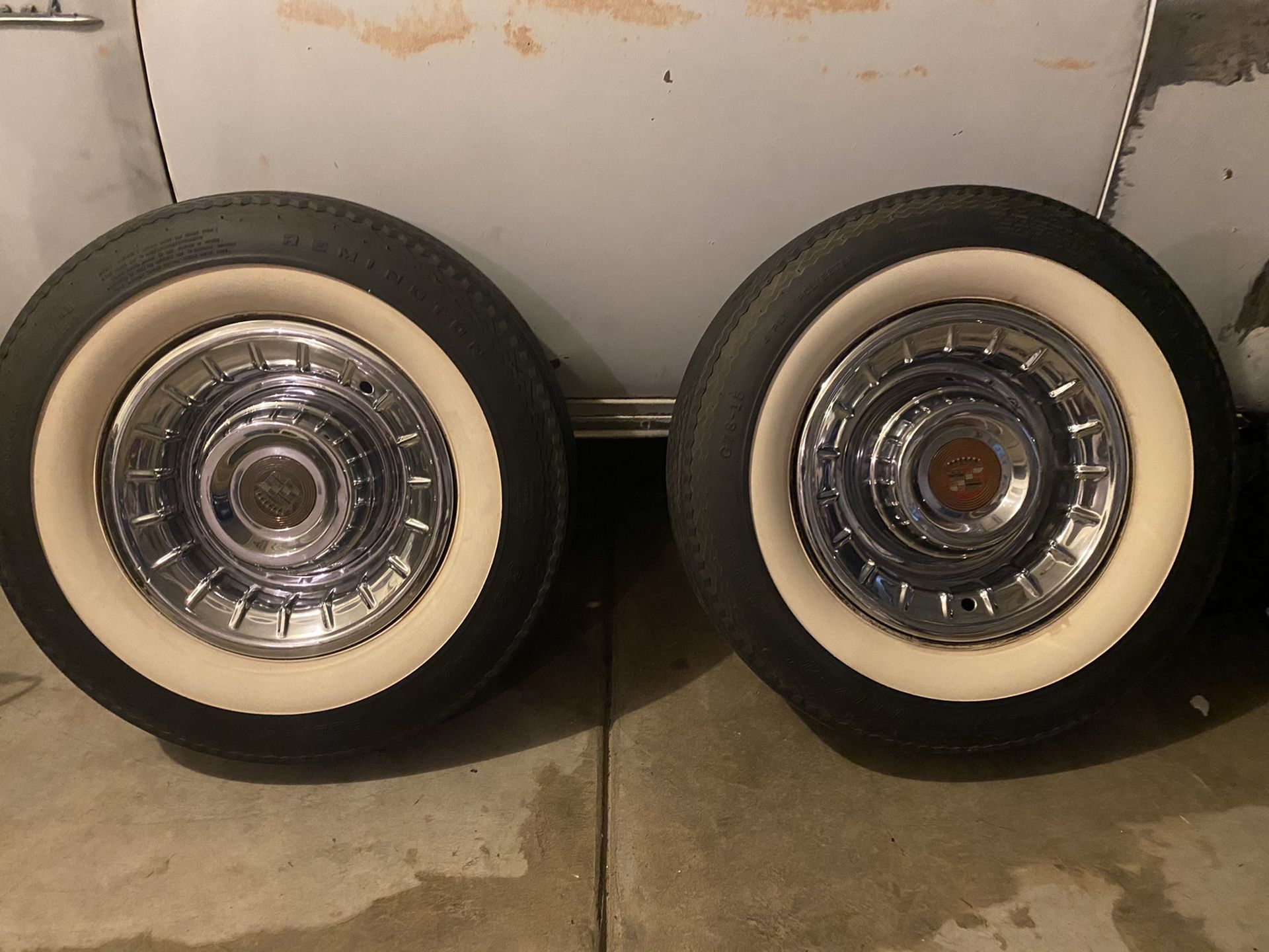 Cadillac hub caps Only