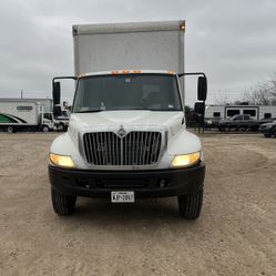 2007 International 4300 DT 