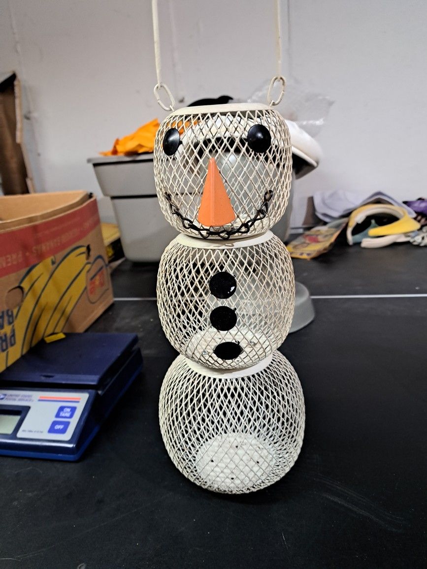 Snowman Bird Feeder