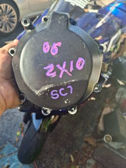 06 Kawasaki ZX-10 Stator Cover ZX10 engine cover