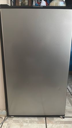 Frigidaire Mini Fridge
