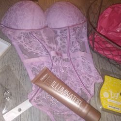 Valentines Day Gift Basket Bundle