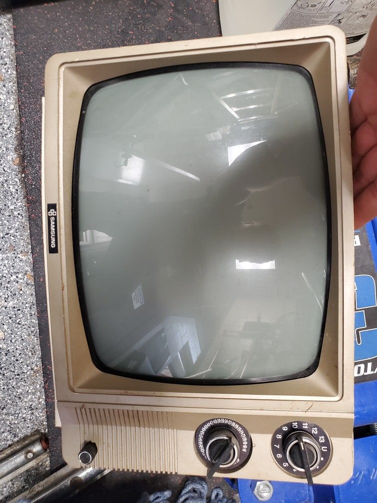 Vintage Samsung Dial tv
