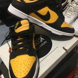 Nike dunks size 6 1/2
