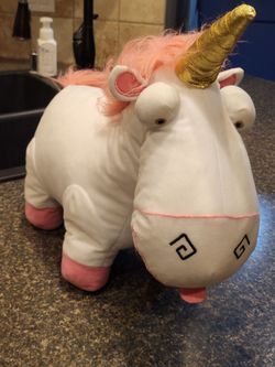 Despicable Me Fluffy white unicorn approx 15x18"