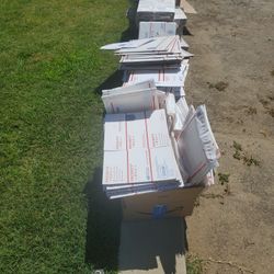 Free Priorty Shipping  Boxes On Curb