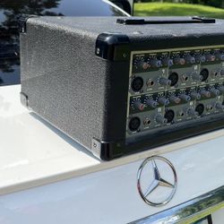 Peavey I8b - Amp 