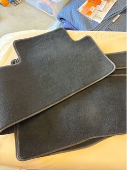 23 Tesla Y floor mats