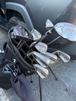 Left handed golf clubs
