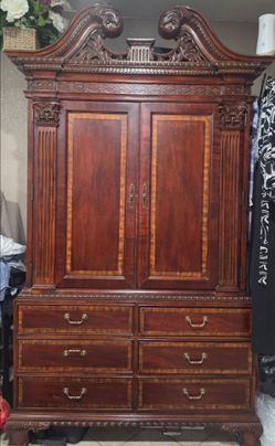 Ornate Mahogany Wood Armoire with Drawers