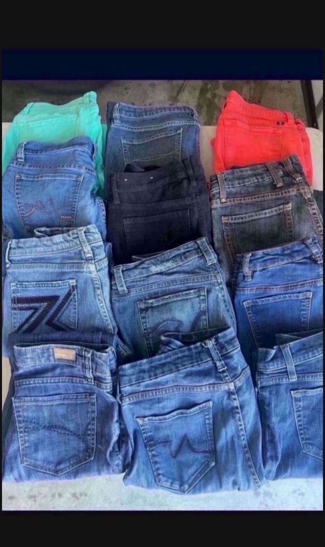 Pants for women differents sizes Sizes Maternity S 2,4,6,27,28. $ 10 Each