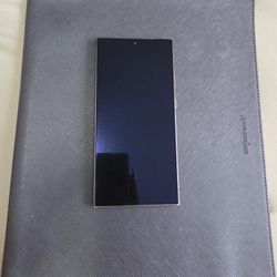 Galaxy S24 Ultra (UNLOCKED)
