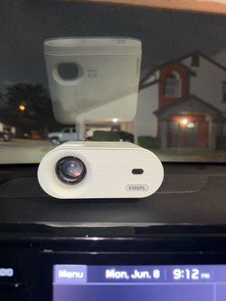 VISSPL mini projector