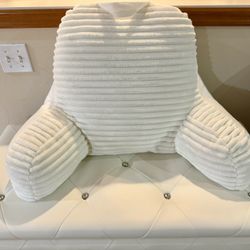 Room  Essentials Backrest Reading Pillow