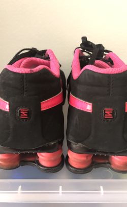 Womens nike shox deliver shoes black pink cheap