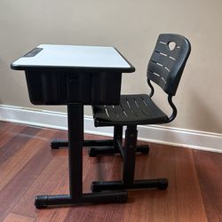 Adjustable Student Desk
