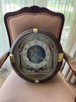 Rhythm Magic Motion Musical Wall Clock - As-Is for Repair (Keeps Time)