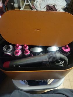 Dyson style set
