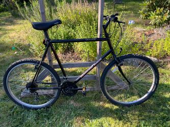Vintage Diamondback Outlook Mountain Bike - XL Frame