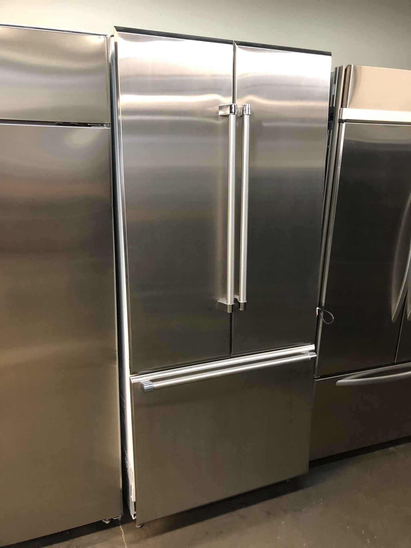 Thermador 36” Wide Built In French Style Refrigerator In Stainless Steel